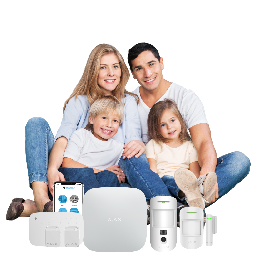 Familia protegida con sistema de alarma Ajax de GS Control en Murcia y Cartagena